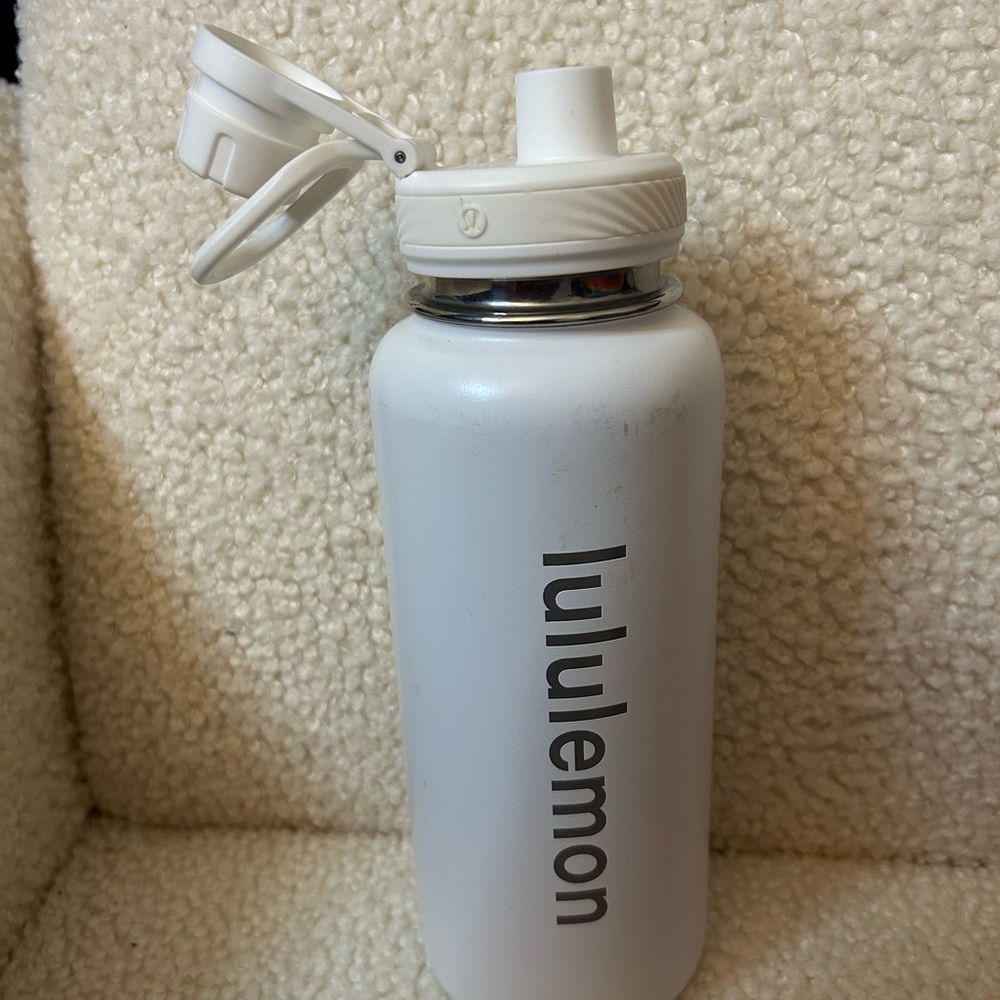 lululemon athletica White Water Bottle - Picture 7 of 7